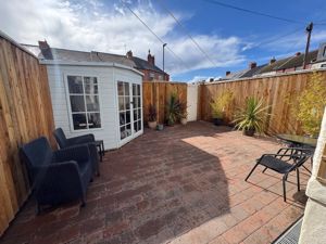 Photo 21- click for photo gallery